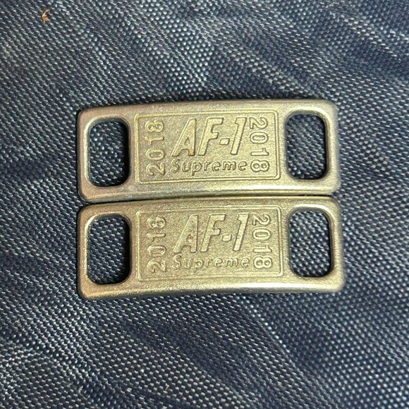 Supreme Other - nike airforce one supreme lace locks